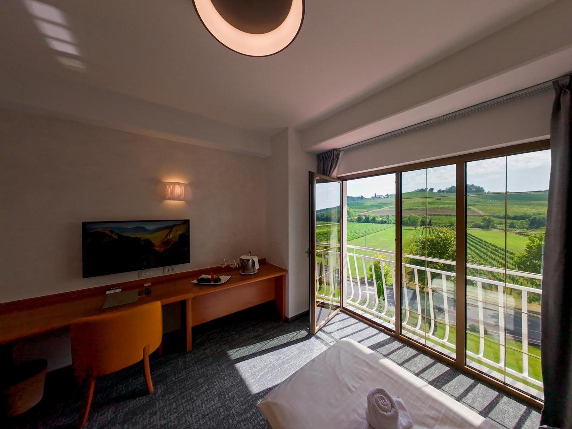 Hotel Venko Dobrovo Zewnętrze zdjęcie