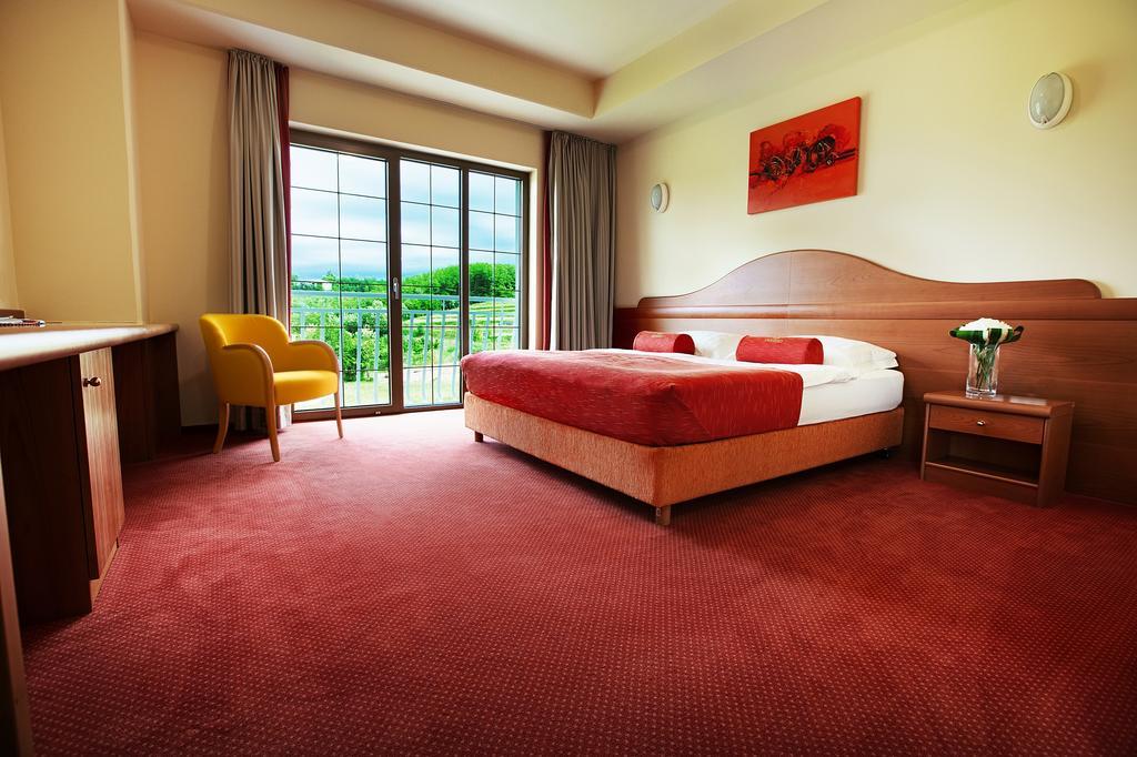 Hotel Venko Dobrovo Zewnętrze zdjęcie